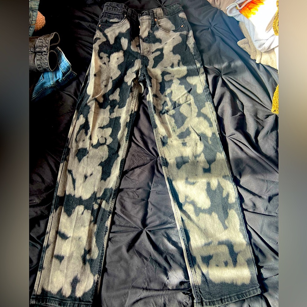 Tie-dye style baggy jeans